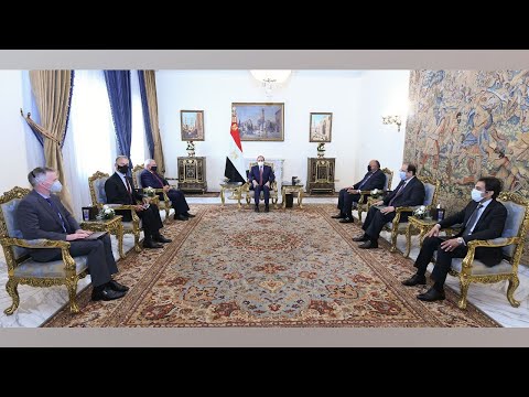 الرئيس عبد الفتاح السيسي يستقبل رئيس لجنة العلاقات الخارجية بمجلس الشيوخ الأمريكي lyteCache.php?origThumbUrl=https%3A%2F%2Fi.ytimg.com%2Fvi%2FMHTO 0qaAE8%2F0