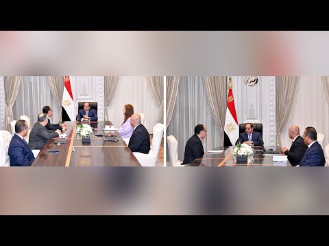 السيد الرئيس يتابع الخطة الاستثمارية لمشروعات النقل وتوطين صناعة النقل والسكك الحديدية في مصر lyteCache.php?origThumbUrl=https%3A%2F%2Fi.ytimg.com%2Fvi%2FQdDBSctnjXA%2F0