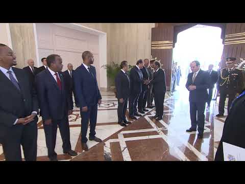 الرئيس عبد الفتاح السيسي يستقبل رئيس جمهورية الصومال الشقيقة بقصر الاتحادية lyteCache.php?origThumbUrl=https%3A%2F%2Fi.ytimg.com%2Fvi%2FX89g7asQJhI%2F0