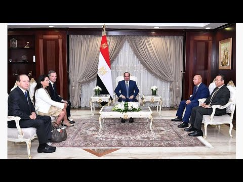 السيد الرئيس يستقبل الرئيس التنفيذي لشركة الخطوط الملاحية الفرنسية العالمية عقب افتتاح محطة تحيا مصر lyteCache.php?origThumbUrl=https%3A%2F%2Fi.ytimg.com%2Fvi%2Fb9BvFjMKfhE%2F0