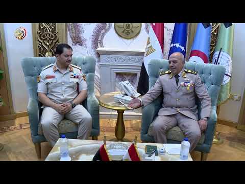 الفريق أحمد خليفة رئيس أركان حرب القوات المسلحة يلتقى رئيس أركان القوات البرية بالجيش الليبى lyteCache.php?origThumbUrl=https%3A%2F%2Fi.ytimg.com%2Fvi%2FjS43yZvPjqs%2F0