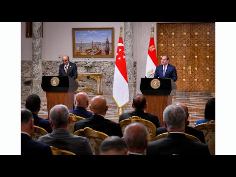 السيد الرئيس و رئيس جمهورية سنغافورة يشهدان توقيع عدد من مذكرات التفاهم ويعقدان مؤتمرًا صحفيًا lyteCache.php?origThumbUrl=https%3A%2F%2Fi.ytimg.com%2Fvi%2FlV2k7vPY 8Y%2F0