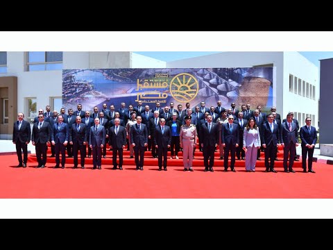 الرئيس عبد الفتاح السيسي يتفقد المرحلة الأولى من مدينة مستقبل مصر الصناعية بجهاز مستقبل مصر