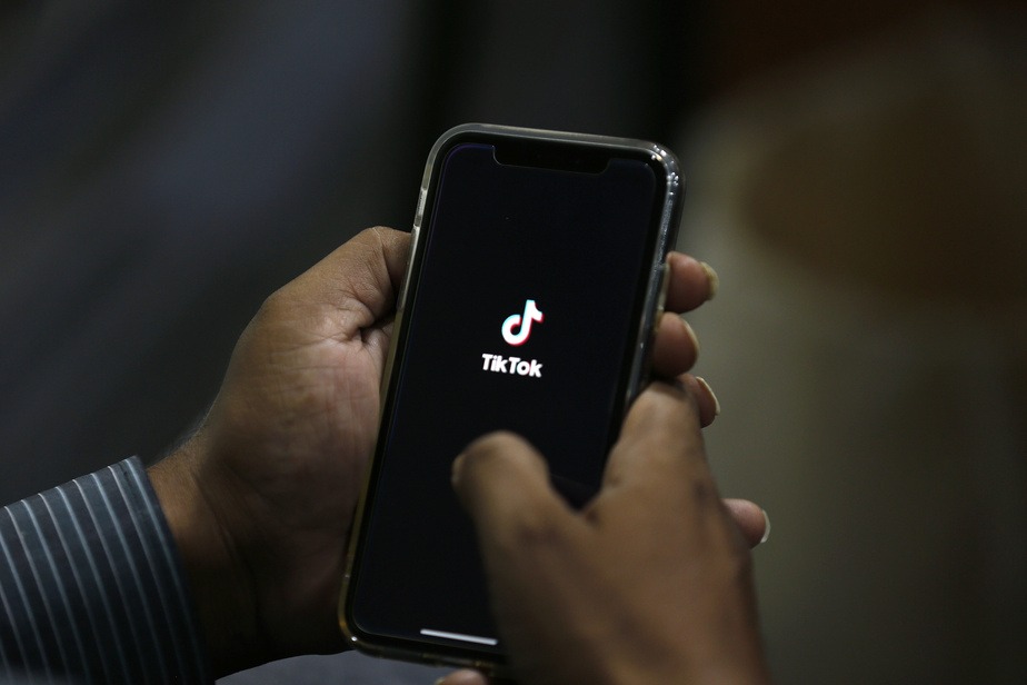 الحكومة الأمريكية ستقوم بحظر التطبيقين TikTok و WeChat يوم الأحد المقبل TikTok 1