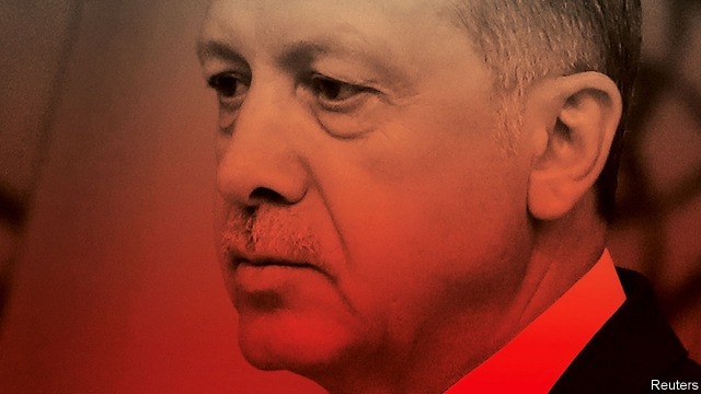 اردوغان حول تركيا إلي سجن كئيب وقضي علي حلم الشعب التركي في دولة ديمقراطية 20180818 LDD002 0