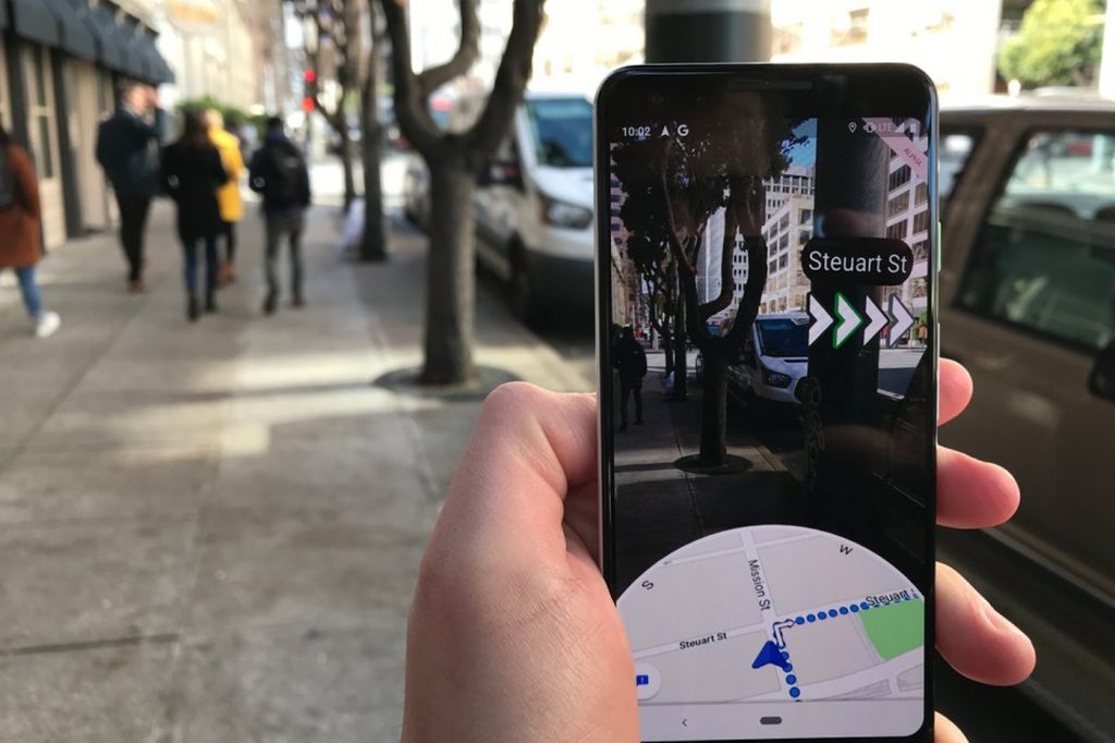 خرائط جوجل تُحدّث وضع AR Live View مع حيل تعتمد على التعلم الذكي AR Live View