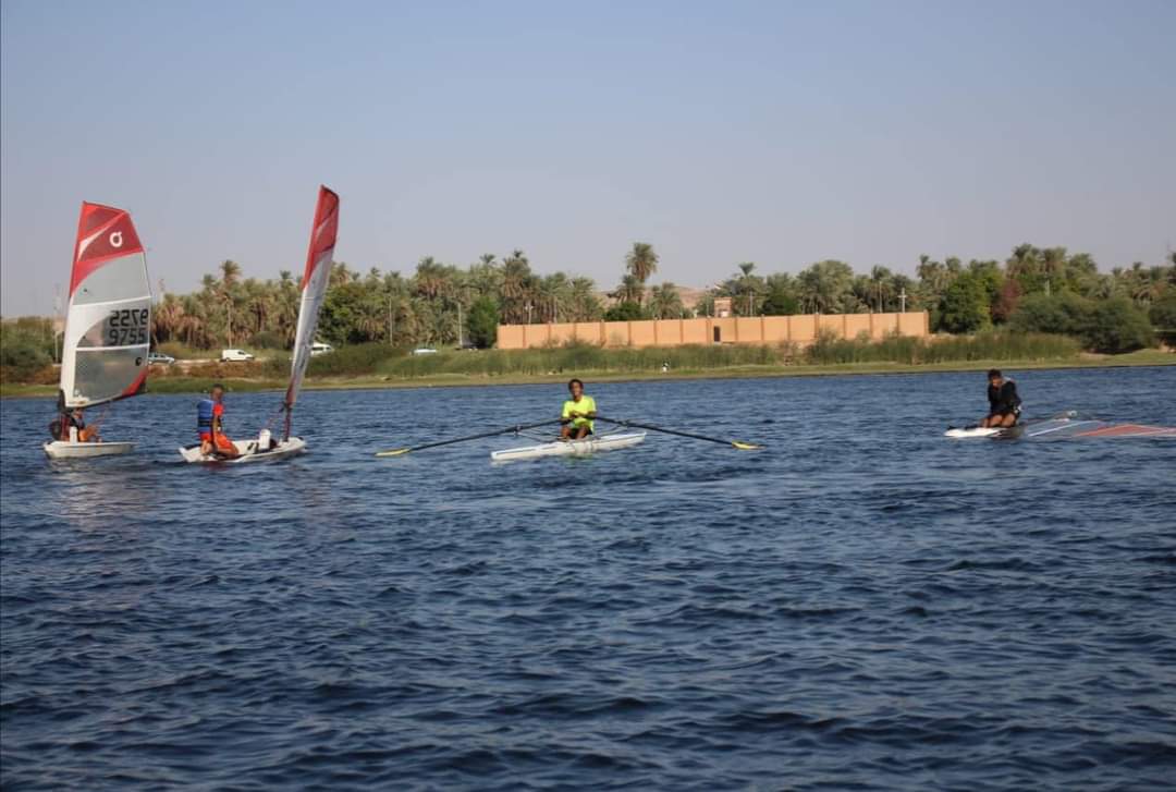 جهاز مدينة أسوان الجديدة وكلية التربية الرياضية ونادى التجديف بأسوان ينظمون ماراثون للتجديف ElIGwYjXgAAt5VO