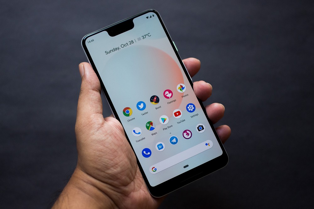 تطبيقات جوجل ستكون قادرة على إعلام المستخدمين بشأن مشاكل الأمان في حساباتهم Google Pixel 3 XL