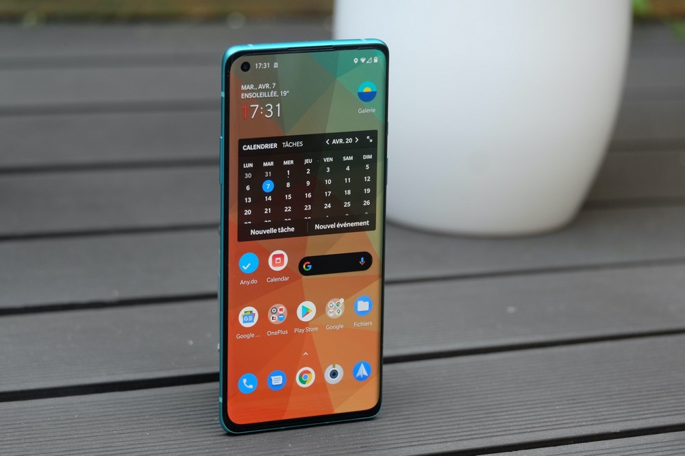 الهاتف OnePlus 8T سيأتي بشكل مسبق مع روم OxygenOS 11 والشركة تؤكد ذلك OnePlus 8 Pro 3