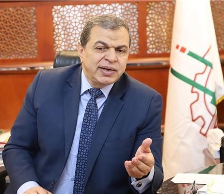 القوى العاملة : تعيين 2552 شاباً 25926