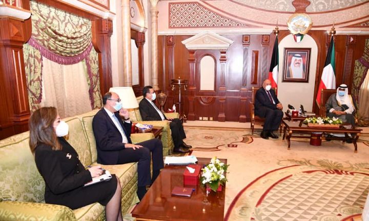 في ثاني محطات زيارته للكويت 42317