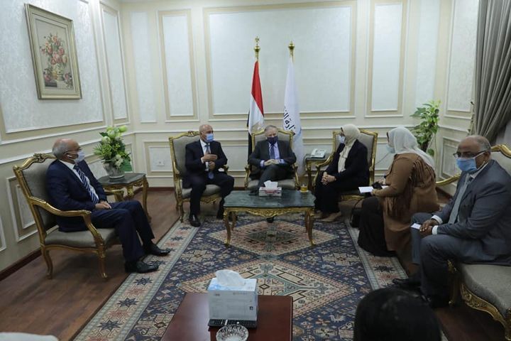 على هامش فعايات الدورة الثالثة لمعرض ومؤتمر تكنولوجيا النقل 2020 Trans MEA وزيرا النقل والصحة السكان يبحثان مع 71874