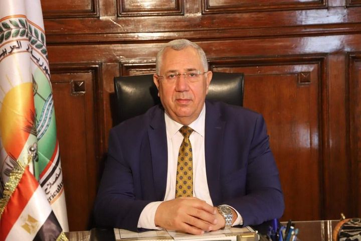 وزير الزراعة يعلن موافقة الامارات على استيراد الكتاكيت وبيض التفريخ وبيض المائدة من مصر أعلن السيد القصير 80977