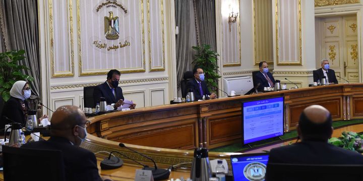 رئيس الوزراء يترأس اجتماع اللجنة الطبية لمناقشة تطورات إعلان نتائج لقاحات فيروس كورونا 87984