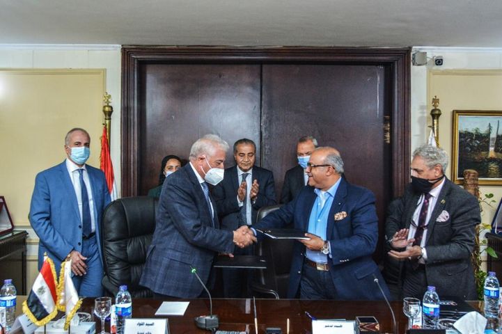 فى إطار توجيهات فخامة الرئيس السيسى لتنمية وتطوير منظومة التجارة في مصر 94203