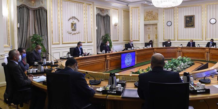 رئيس الوزراء يبحث مخطط تطوير المنطقة الفندقية خلف المتحف المصري الكبير عقد الدكتور مصطفى مدبولي، رئيس 98078