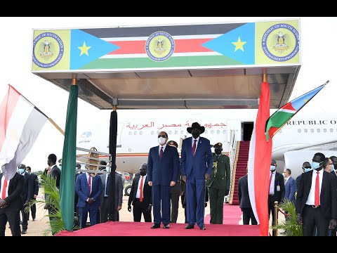 الرئيس عبد الفتاح السيسي يصل إلى جنوب السودان والرئيس سلفا كير يستقبل سيادته بمطار جوبا الدولي hqdefau 449