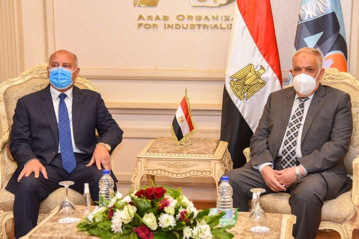 متابعة الموقف التنفيذي لعدد من المشروعات المشتركة الجاري تنفيذها في مجال الوحدات المتحركة 41604