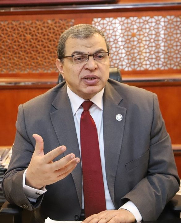 وزير القوى العاملة: التفتيش على 43818 منشأة لمتابعة إجراءات مواجهة كورونا 58085