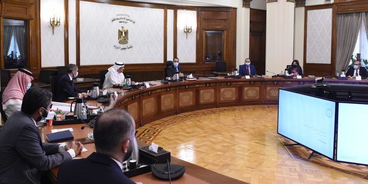 رئيس الوزراء يلتقى وزير الدولة عضو مجلس الوزراء السعودى 63914