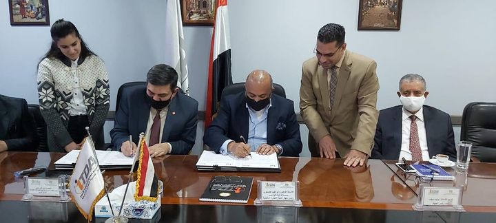 بروتوكول تعاون بين " التموين" و "الانتاج الحربى" لتطوير مكاتب السجل التجارى على مستوى الجمهورية وتحويلها الى مكاتب نموذجية 64305