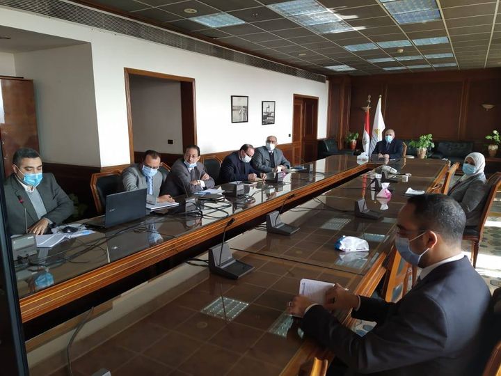 عبد العاطى يتابع موقف مشروعات التعاون الثنائي مع دول حوض النيل والدول الأفريقية 98173
