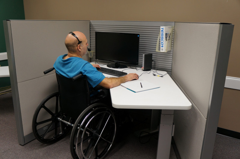 القوي العاملة : تعيين 1628 شاباً منهم 31 شاب من ذوى القدرات disabled scaled e1608079979241