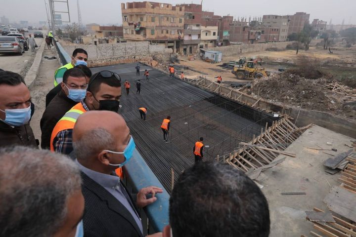 في إطار توجيهات القيادة السياسية بتطوير الطريق الدائري وزير النقل يتابع أعمال التطوير والصيانة الشاملة 22179