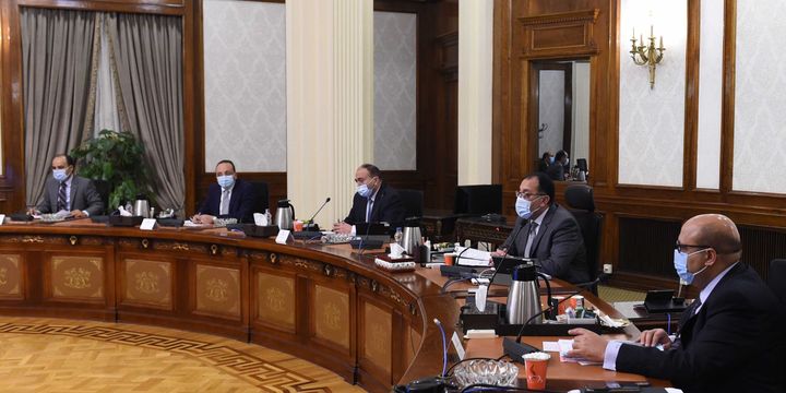 رئيس الوزراء يتابع الموقف التنفيذي لمنظومة التحول للري الحديث 51363