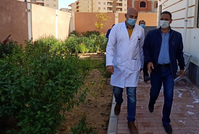 رئيس جهاز بدر يتابع التشغيل التجريبى لـعيادات التأمين الصحى النموذجية بالمدينة قام المهندس عمار مندور، 82422