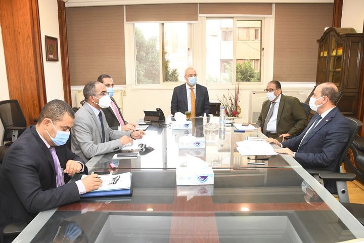 وزير الإسكان يستعرض آليات تنفيذ المرحلة الثانية من المبادرة الرئاسية حياة كريمة لتطوير 1500 قرية بـ50 مركزاً 86947