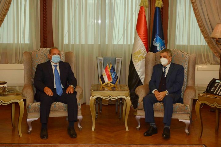 الفريق أسامة ربيع يشهد افتتاح فرع البنك الأهلي المصري داخل مبنى الإرشاد بالإسماعيلية 91737