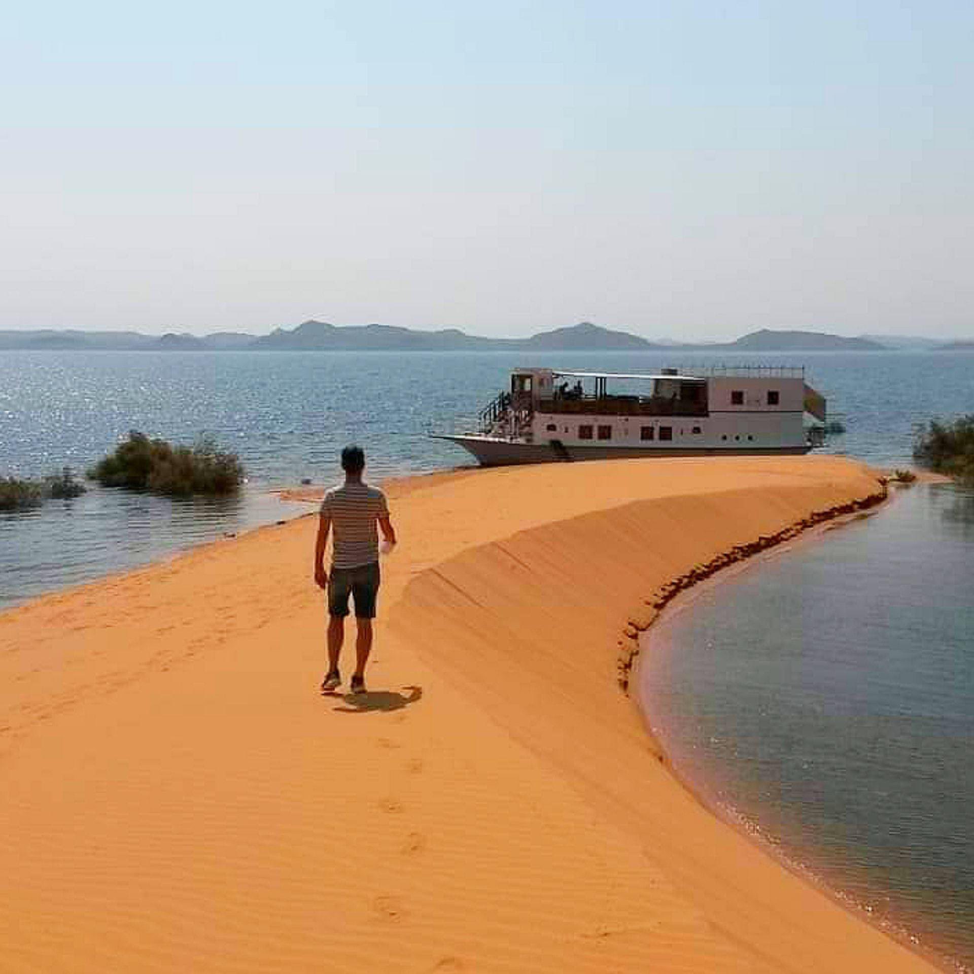 صور رائعة لنهر النيل بأسوان وبحيرة النوبة خلف السد العالي aswan4