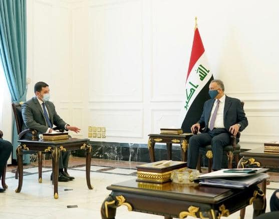 رئيس هيئة الاستثمار يلتقي رئيس الوزراء العراقي في ختام زيارته إلى بغداد الكاظمي يؤكد الترحيب بكافة 19979 1
