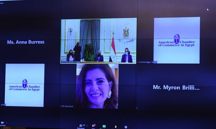 خلال لقاء رئيس الوزراء مساء اليوم مع أعضاء غرفة التجارة الأمريكية ميرون بريلينت نائب الرئيس التنفيذي 22597