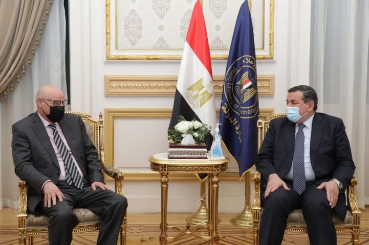 هيكل يستقبل رئيس قطاع الإعلام والاتصال بجامعة الدول العربية استقبل أسامة هيكل، وزير الدولة للإعلام، 25960