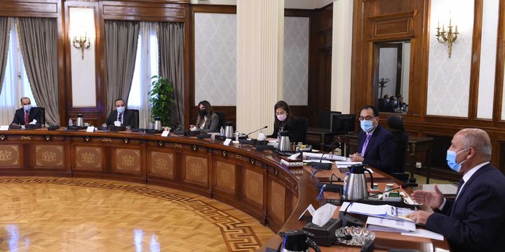 رئيس الوزراء يستعرض مقترح الخطة الاستثمارية لوزارة النقل للعام المالي 2021-2022 عقد الدكتور مصطفى مدبولي، 71060