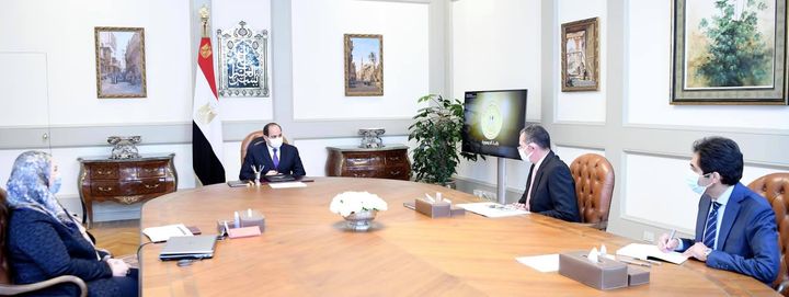 السيد الرئيس يتابع برامج الدعم الطارئ للمواطنين الذين يعانون من مشكلات اجتماعية تؤثر على حياتهم المعيشية 75529