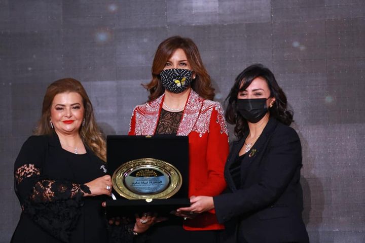 قمة مصر للأفضل تكرم وزيرة الهجرة لجهودها في دعم الدولة المصرية خلال أزمة كورونا 82677
