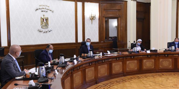 رئيس الوزراء يتابع موقف مشروعات تحسين جودة المياه فى فرع رشيد 84974