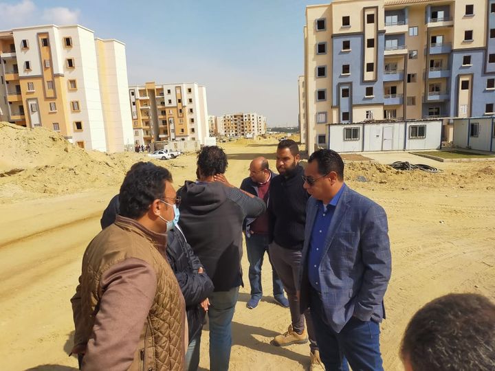 مسئولو جهاز حدائق أكتوبر يتفقدون سير العمل بالمشروعات المختلفة بالمدينة 89907