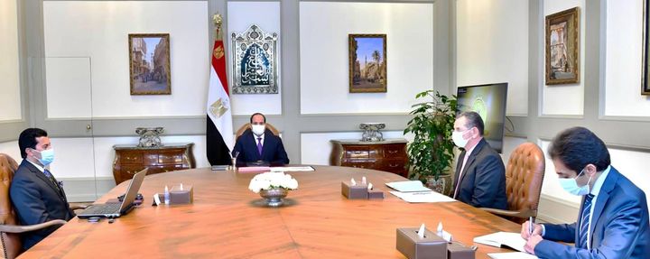 السيد الرئيس يتابع خطط ومشروعات وزارة الشباب والرياضة على مستوى الجمهورية 93817