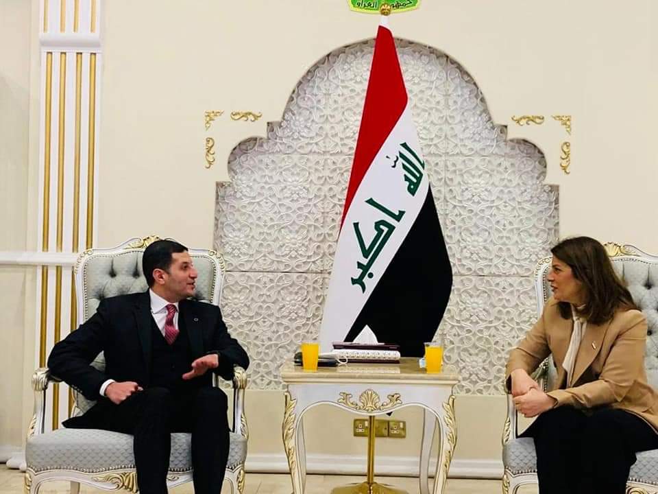 في أولى فعاليات زيارته إلى العاصمة العراقية بغداد، التقى المستشار محمد عبد الوهاب، الرئيس التنفيذي للهيئة Eu taq3XcAELylQ