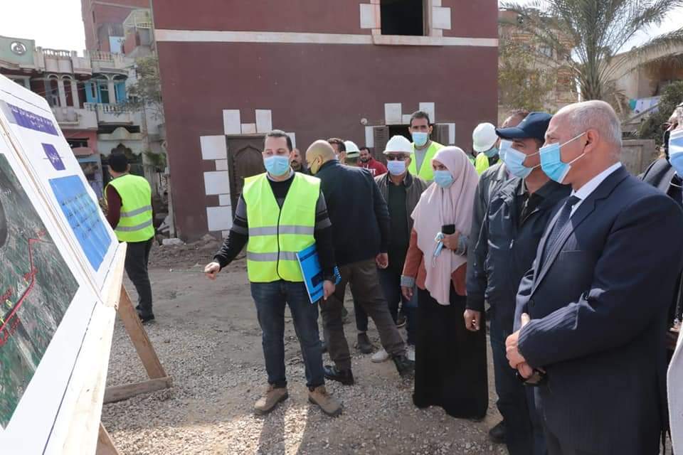 أجرى الفريق مهندس/ كامل الوزير - وزير النقل، جولة تفقدية لمتابعة مشروع إنشاء طريق حر شرق الرياح التوفيقي من EvTWm4 XMAIKOnC