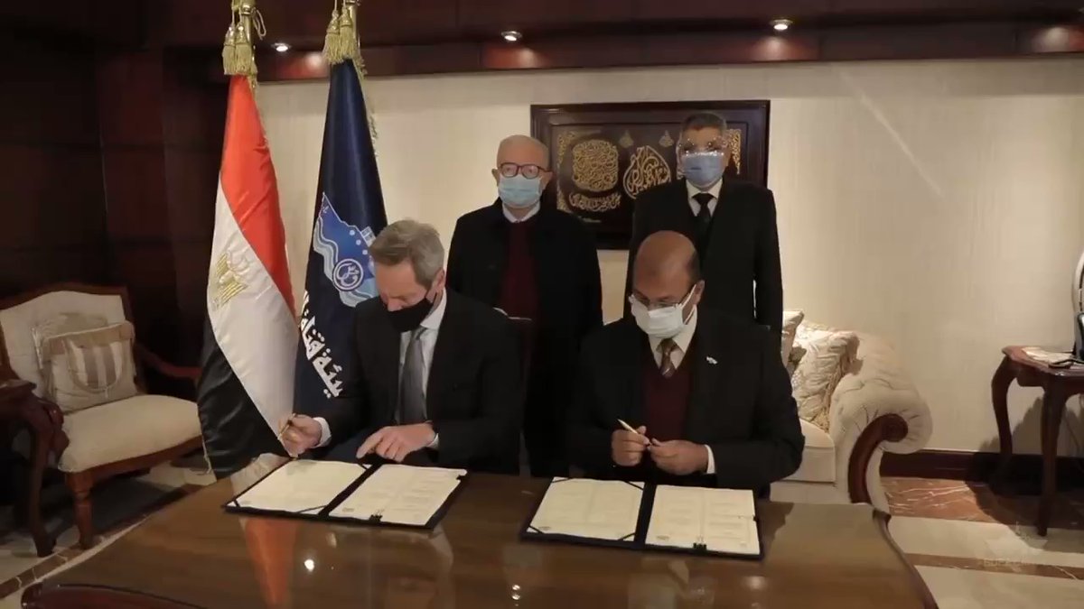 مراسم توقيع اتفاقية المساهمين لتفعيل الشراكة بين شركة القناة للحبال ومنتجات الألياف الطبيعية والصناعية Res0geF iYM0SAlk