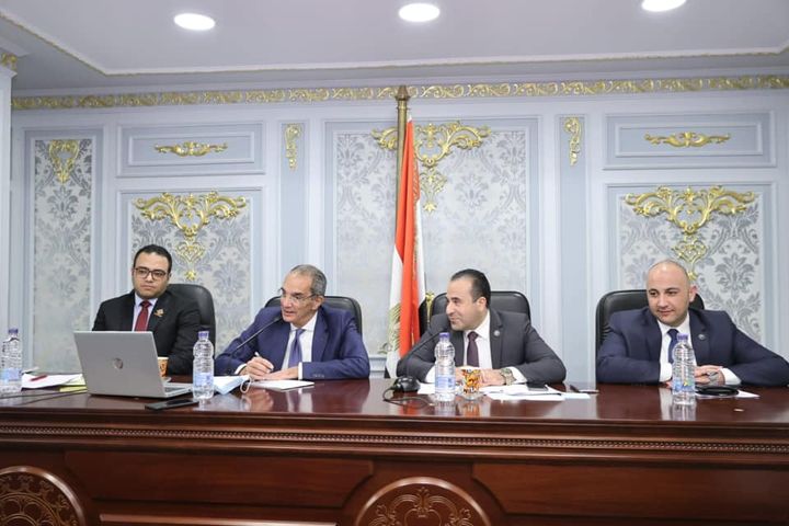 الدكتور/ عمرو طلعت وزير الاتصالات وتكنولوجيا المعلومات أمام لجنة الاتصالات وتكنولوجيا المعلومات بمجلس 26098