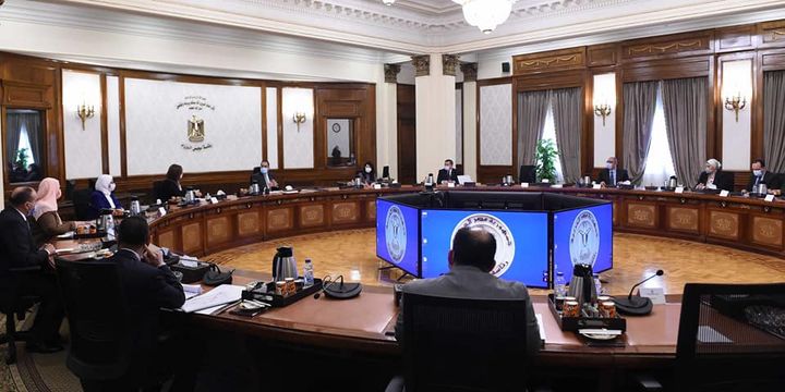 رئيس الوزراء يستكمل مناقشات الاستراتيجية القومية لتنمية الأسرة المصرية عقد الدكتور مصطفى مدبولي، رئيس 32473