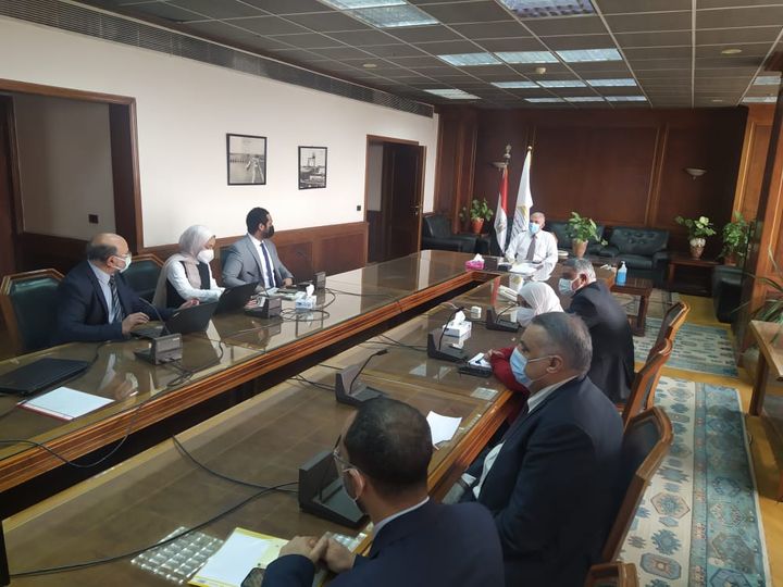 - عبد العاطى يستعرض تطبيقات الرى الذكى المنفذة فى مصر - زيادة في الإنتاجية وأرباح إضافية للمزارع عند التحول 35215