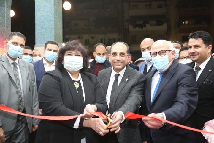 وزيرة الثقافة ومحافظ بورسعيد يعيدان افتتاح سينما مصر بعد تطويرها عبد الدايم : إعادة افتتاح سينما مصر يتوج 38052