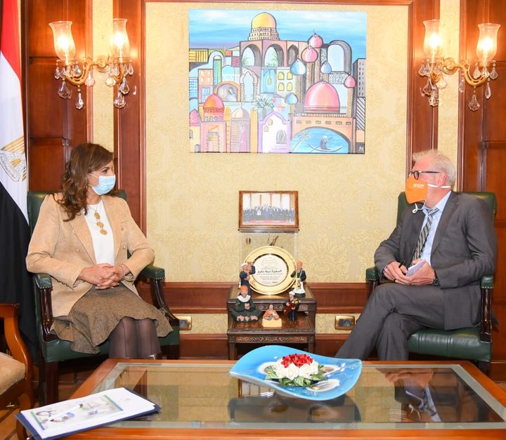 وزيرة الهجرة تلتقي مدير مكتب الهجرة الدولية بالقاهرة لبحث تعزيز التعاون المشترك السفيرة نبيلة مكرم: 45104